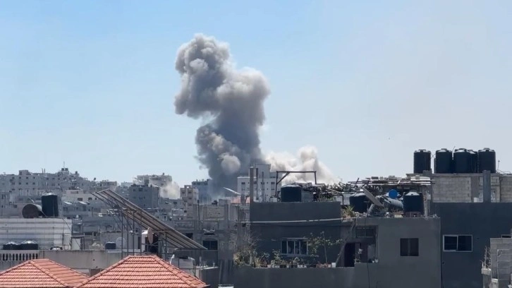 İsrail'den alçak saldırı! 2 bakanlık personeli hayatını kaybetti