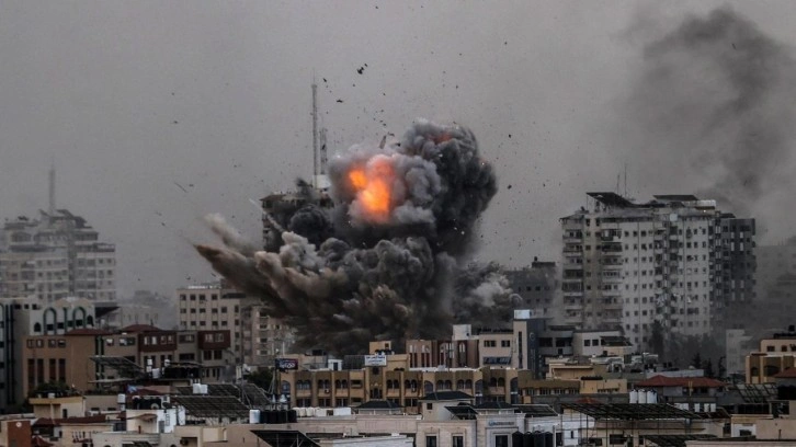 İsrail'in Gazze Şeridi'ne saldırıları 39'uncu gününde de şiddetlenerek devam ediyor