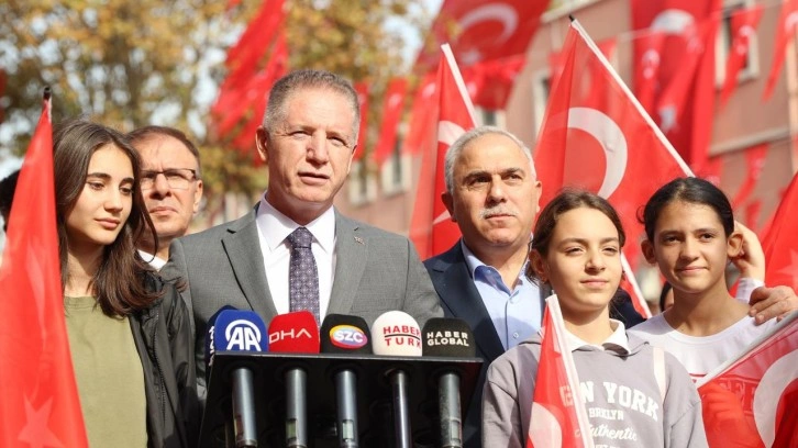 İstanbul, Cumhuriyet Bayramı için Türk bayraklarıyla süsleniyor