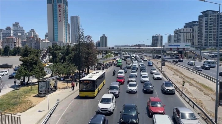 İstanbul'da trafik bayramın ikinci gününde akıcı ilerliyor