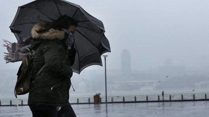 İstanbul dahil çok sayıda ile uyarı üstüne uyarı! Meteoroloji saat verdi