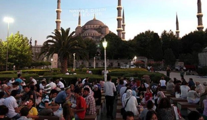 İstanbul Valiliği'nden Sultanahmet Meydanı açıklaması