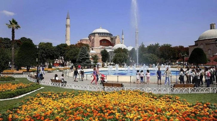 İstanbul'a yabancı turist akını! Yüzde 19 arttı