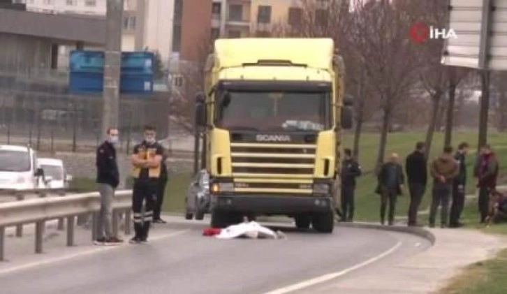 İstanbul'da feci olay: TIR'dan inen arkadaşını ezdi!