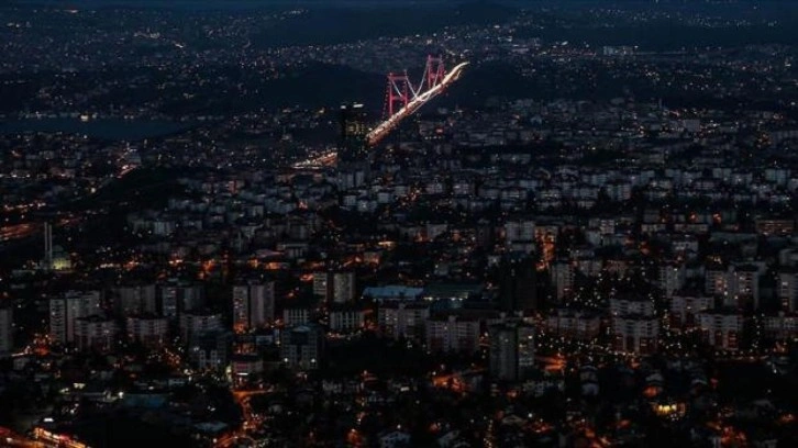 İstanbul'da nüfusu 100'ü geçmeyen 14 mahalle geceleri sessizliğe bürünüyor