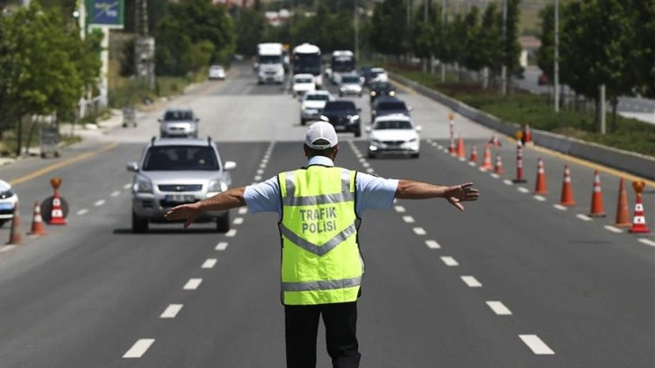 İstanbul'da pazar günü bu yollar kapalı! Sınava katılacaklara uyarı yapıldı