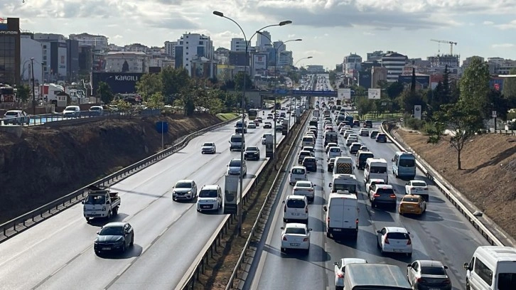 İstanbul'da trafik yoğunluğu yüzde 62'lere çıktı!