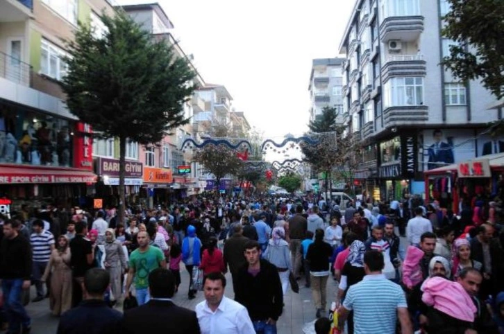 İstanbul'un en kalabalık 3. ilçesi olan Bağcılar'ın nüfusu 51 ili geride bıraktı