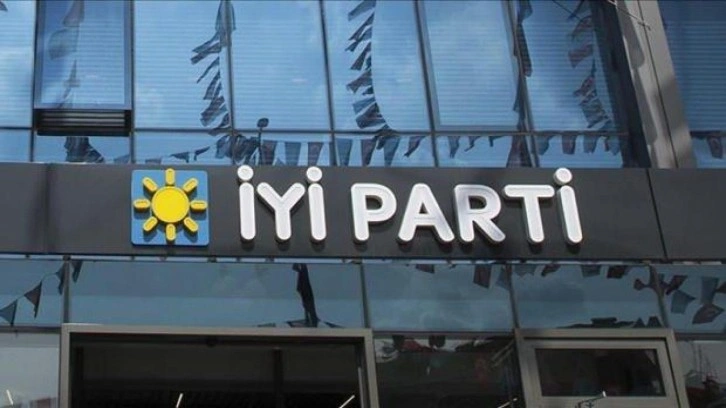 İYİ Parti'de 4 ilçe başkanı ve yönetimi görevden alındı, teşkilatlar feshedildi