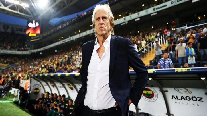 Jorge Jesus neşteri vurdu! 3 ayrılık birden