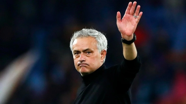Jose Mourinho ile Roma yolları ayırdı: Puan ortalaması 1.70 olunca ünlü teknik direktör kovuldu
