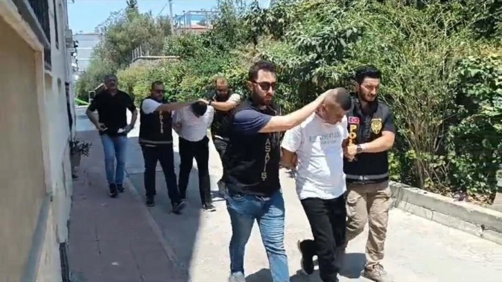 Kan davası nedeniyle Gaziantep'ten İzmir'e gelen çifti katlettiler