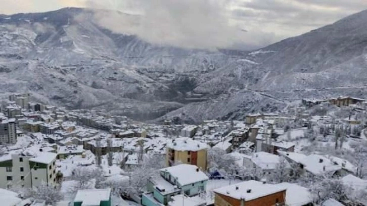 Kara kış kendini gösterdi: Artvin Ardahan yolu kar nedeni ile kapandı!