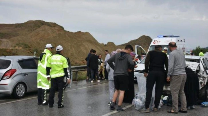 Kastamonu’da 1 gecede 11 ayrı trafik kazası: 1 ölü, 31 yaralı