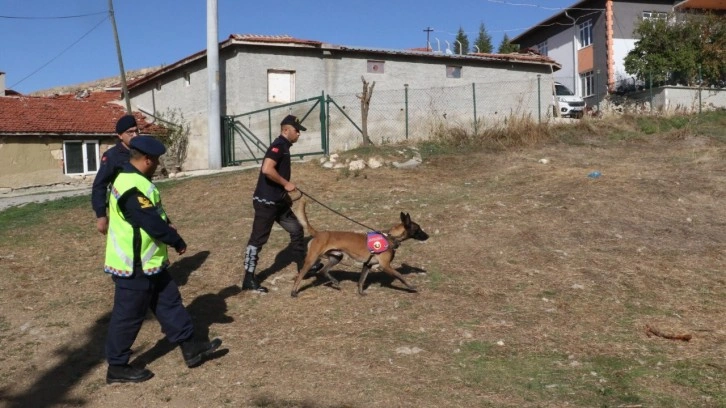 Kaybolduktan 25 gün sonra parçalanmış cesedi bulunmuştu. Birlikte yaşayan kardeşi gözaltına alındı