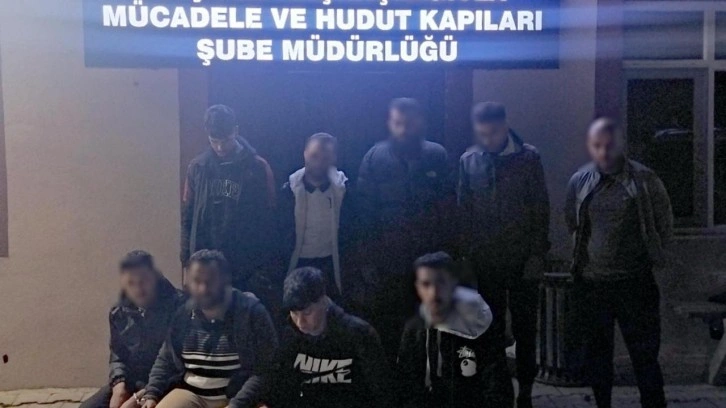 Kırklareli'de polisten kaçan araçta 9 kaçak göçmen yakalandı