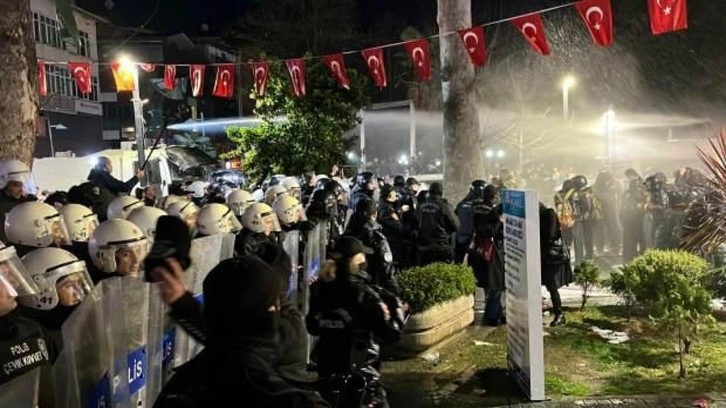 Kocaeli'de izinsiz eylemde gözaltına alınan 14 kişi serbest