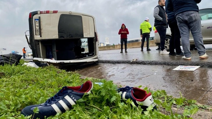 Kocaeli'de işçi servisi devrildi: 9 kişi yaralandı