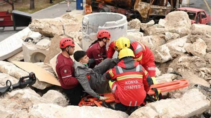 Konya İtfaiyesi'nden Kuzey Kıbrıslı itfaiyecilere eğitim ve tatbikat