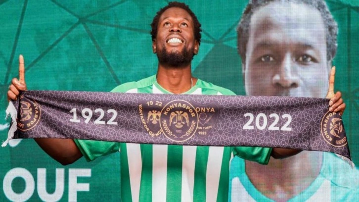 Konyaspor Mame Diouf'u kadrosuna kattı