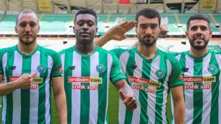 Konyaspor’da toplu imza töreni