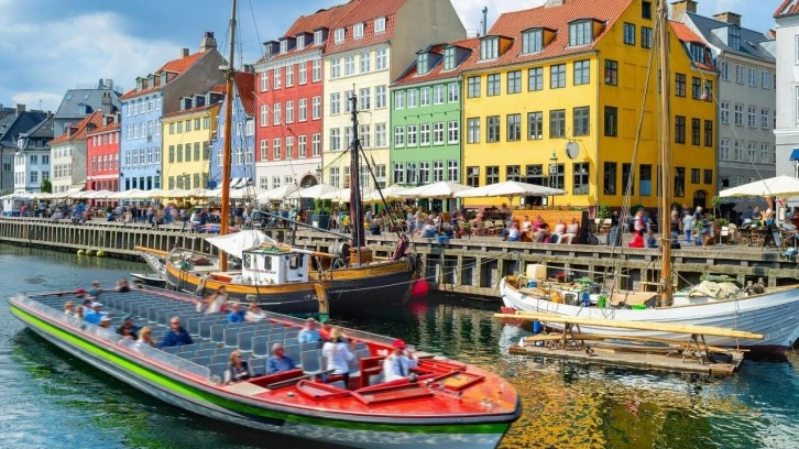 Kopenhag'da çöp toplayan turistlere ödül verilecek