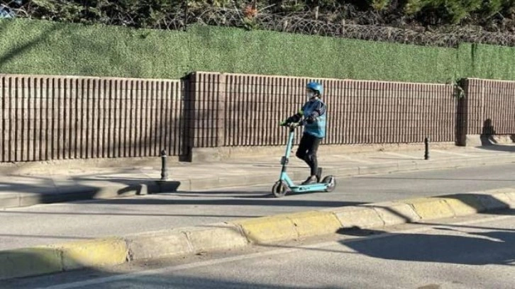 Kurallara uygun kullanılmayan elektrikli scooter, kazaya davetiye çıkarıyor