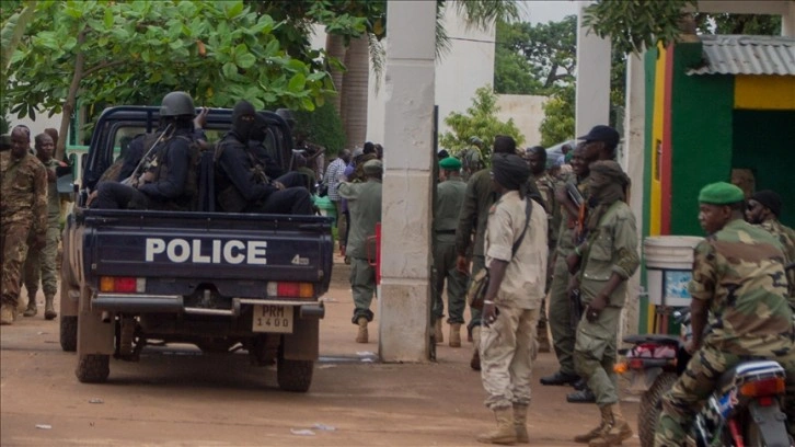 Mali'nin başkenti Bamako'da silah sesleri duyuldu