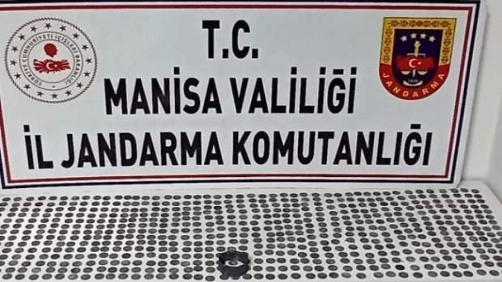 Manisa'da 675 tarihi sikke ele geçirildi