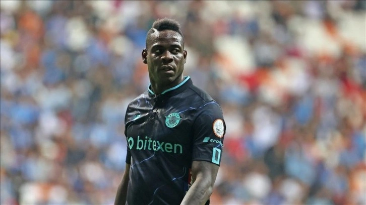 Mario Balotelli'den transfer iddialarına yanıt!