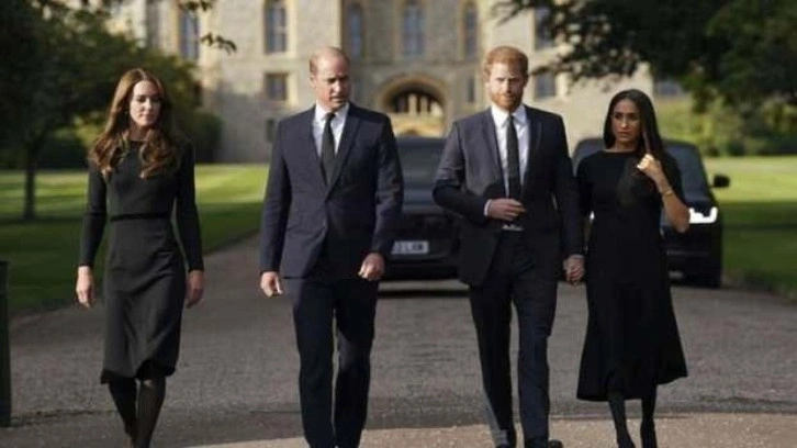 Markle ve Prens Harry, uzun bir aradan sonra Prens William ve Middleton ile bir arada