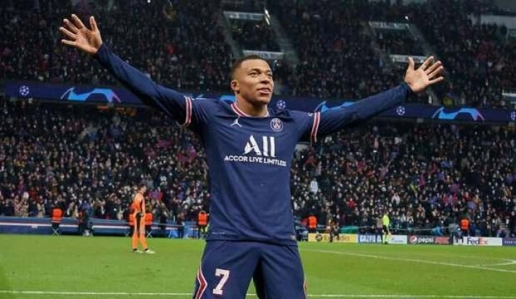 Mbappe rekor ücreti reddetti!