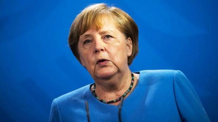 Merkel: Kalıcı barış ancak Rusya'yla mümkün