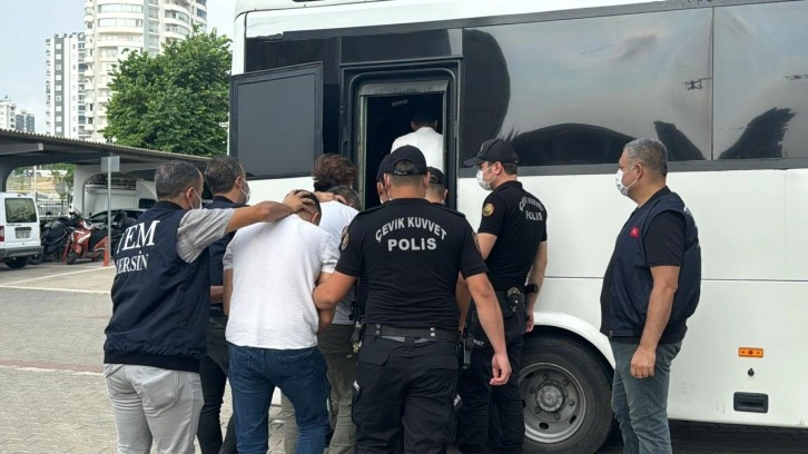 Mersin'de DEAŞ'a darbe: 9 şüpheli adliyede