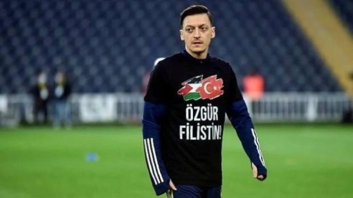 Mesut Özil, Filistinli Müslümanlar için dua istedi