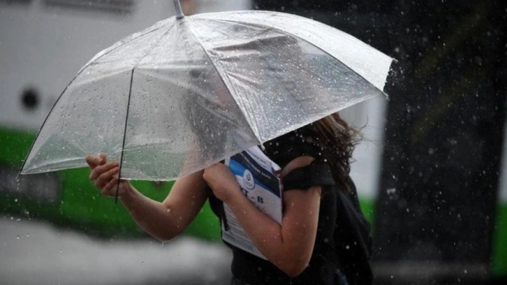 Meteoroloji'den İstanbul dahil birçok il için kuvvetli sağanak uyarısı