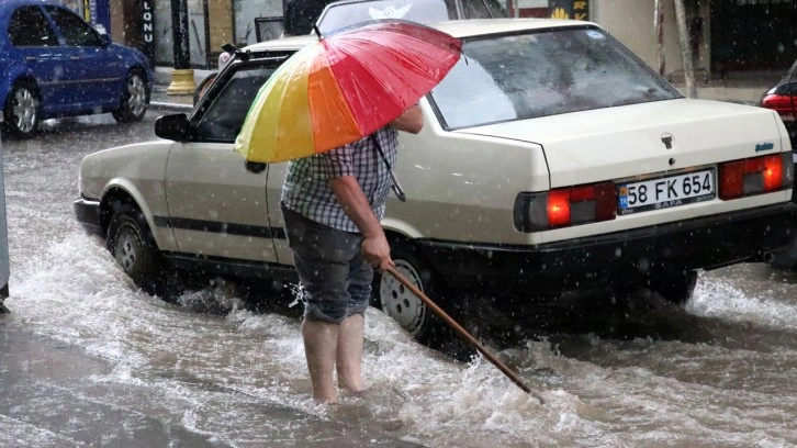 Meteoroloji'den iki ile kritik uyarı! Yine sel olabilir aman dikkat