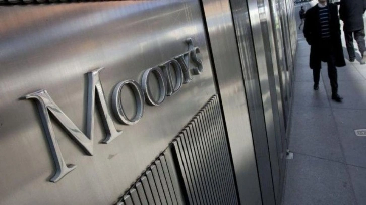 Moody's'ten flaş değerlendirme : Rusya temerrüde düşebilir