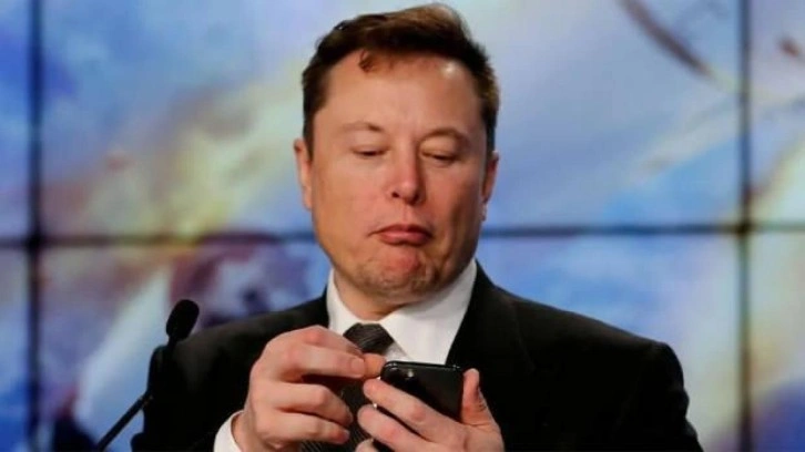 Musk'tan Apple'a ziyaret: 