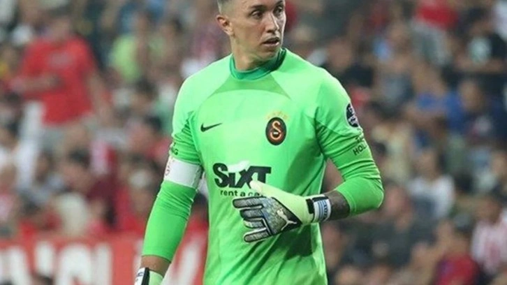 Muslera devri sona erebilir! Erden Timur'dan kaleci açıklaması