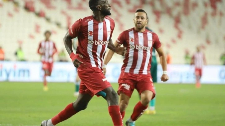 Mustapha Yatabare, Sivasspor’a veda etti