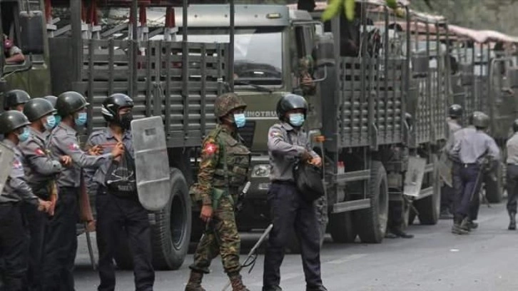 Myanmar'da cunta yönetimi onlarca yıl sonra infazlara hazırlanıyor