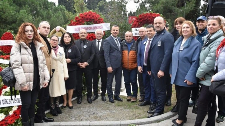 Naim Süleymanoğlu, vefatının 7. yılında kabri başında anıldı