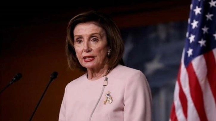 Nancy Pelosi'ye dini ritüellere katılma yasağı