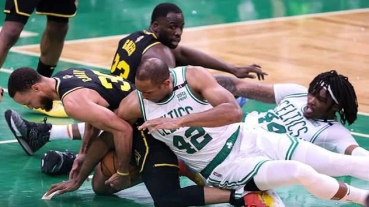 NBA finalinde Boston Celtics 2-1 öne geçti