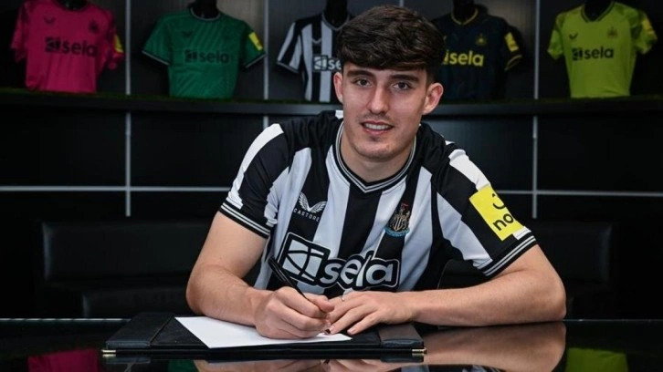 Newcastle United, Valentino Livramento'yu kadrosuna kattı