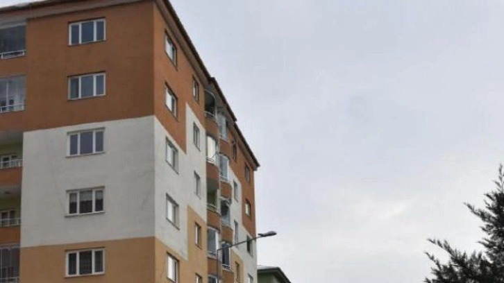 Niğde'de riskli 4 apartman mühürlendi