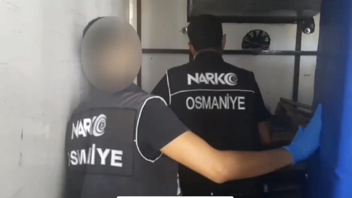 Osmaniye'de bir TIR’da 145 kilo skunk ele geçirildi