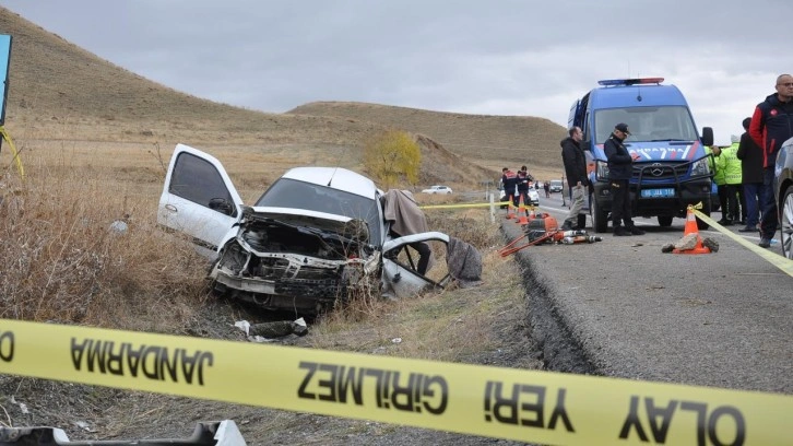 Otomobil şarampole devrildi! 3 kişi hayatını kaybetti