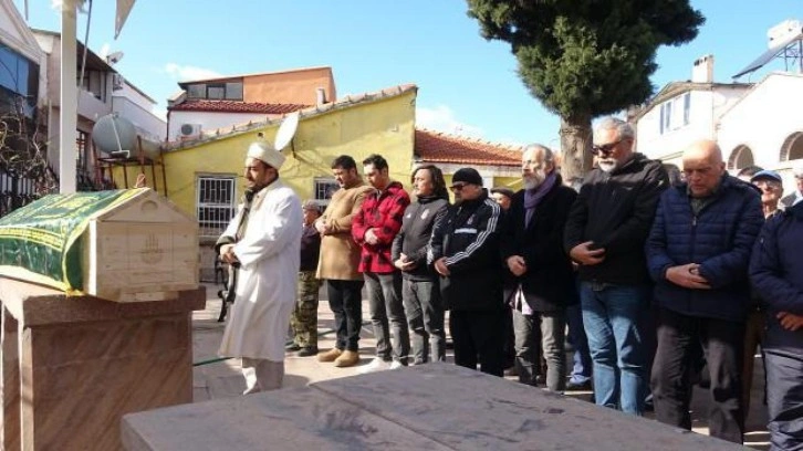 Oyuncu Ersin Ökten, Ayvalık'ta son yolculuğuna uğurlandı